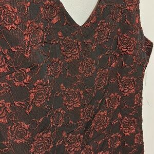 Donna Ricco Black and Burgundy Floral Lace Midi Dress
